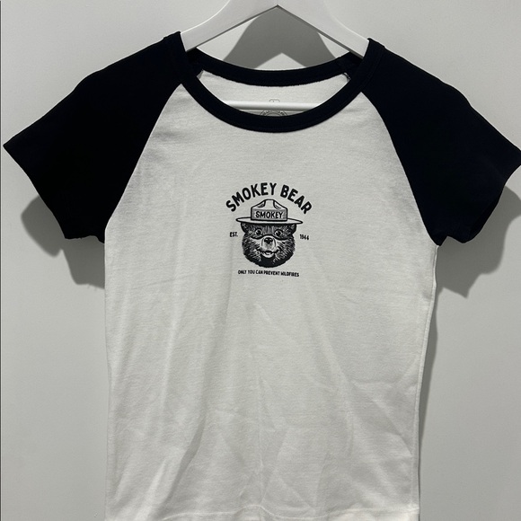 SMOKEY BEAR RAGLAN GRAPHIC BABY TEE - Picture 2 of 8